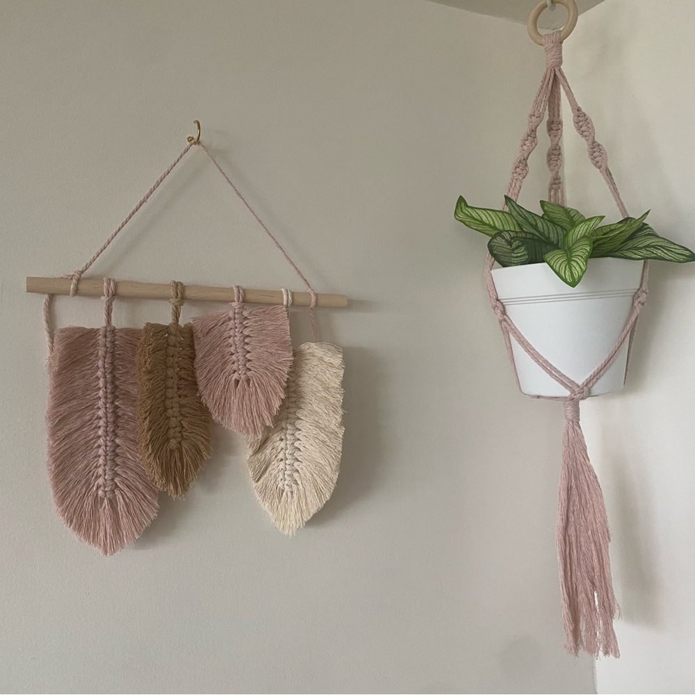 Macrame Feathers - Picture 5 of 5